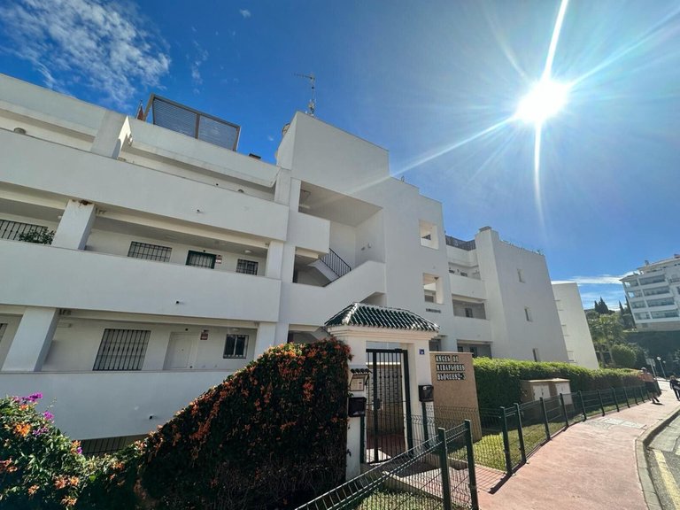 Penthouse for Sale in Riviera Del Sol, Malaga 24