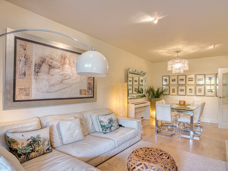 Apartment for Sale in The Golden Mile, Malaga 10