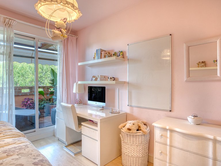 Apartment for Sale in The Golden Mile, Malaga 15