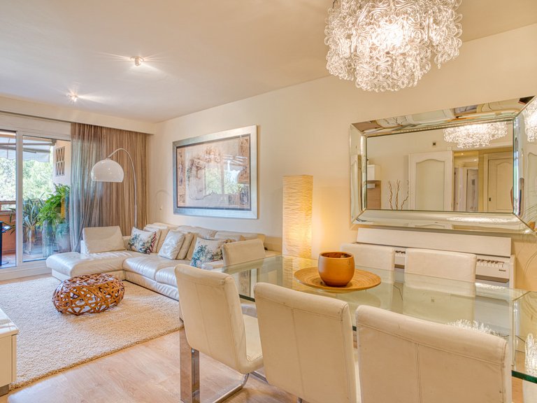 Apartment for Sale in The Golden Mile, Malaga 6