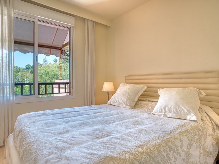 Apartment for Sale in The Golden Mile, Malaga 7