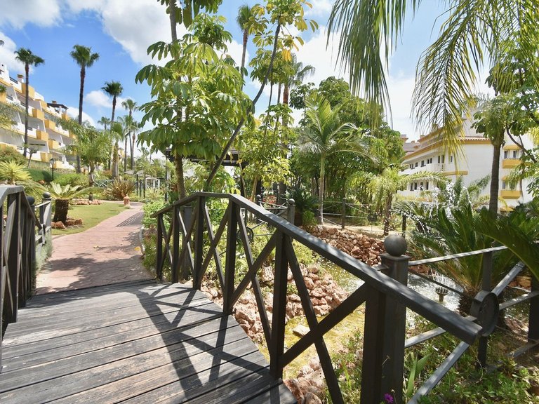 Apartment for Sale in Calanova Golf, Malaga 30