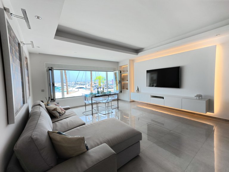 Apartment for Sale in Puerto Banús, Malaga 3