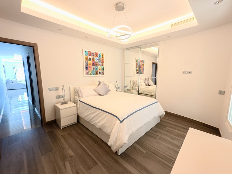Apartment for Sale in Puerto Banús, Malaga 9