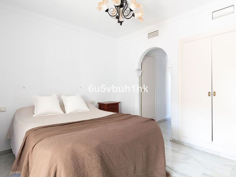 Apartment for Sale in Fuengirola, Malaga 12