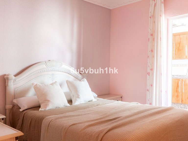 Apartment for Sale in Fuengirola, Malaga 16