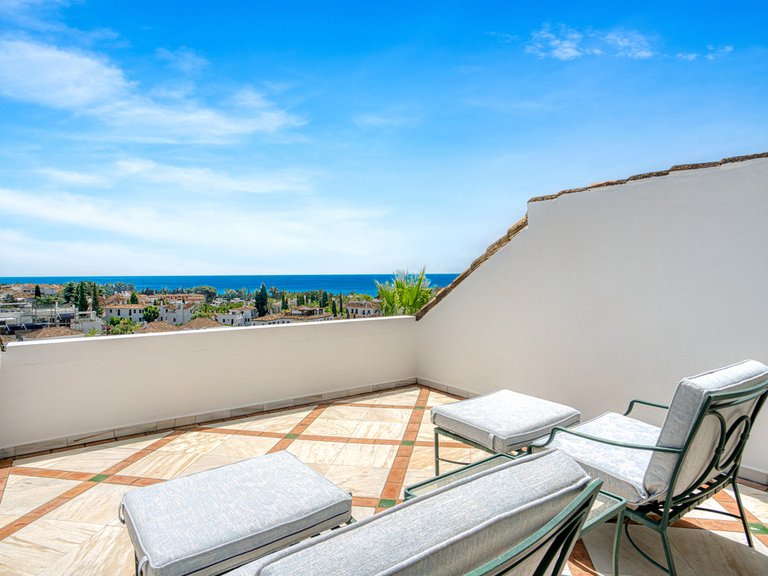 Apartment for Sale in The Golden Mile, Malaga 17