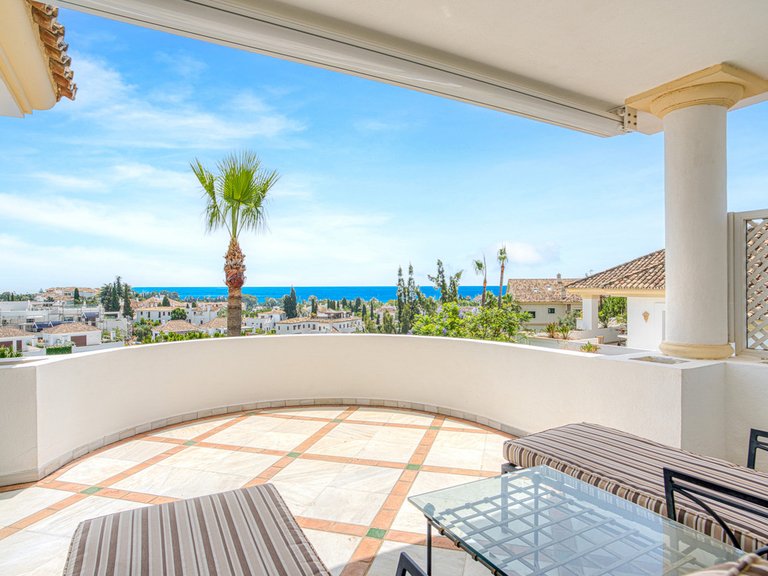 Apartment for Sale in The Golden Mile, Malaga 2