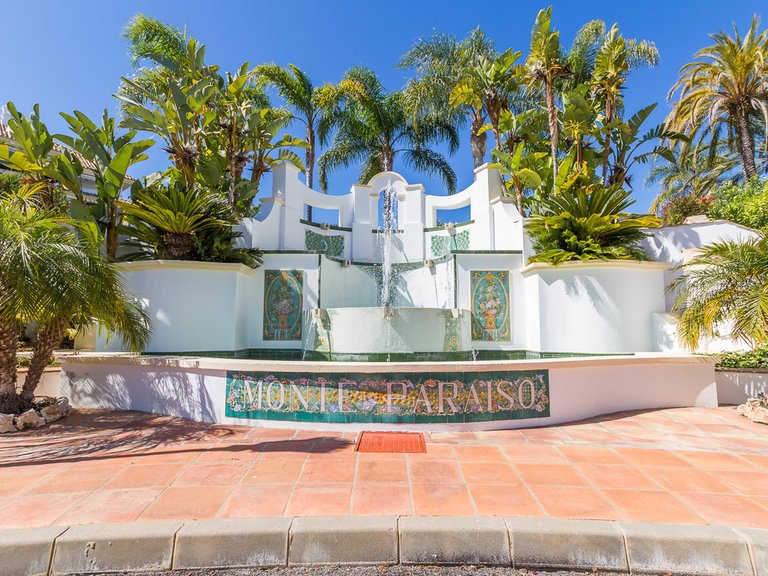 Apartment for Sale in The Golden Mile, Malaga 22