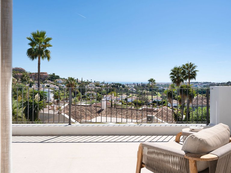 Villa for Sale in Nueva Andalucía, Malaga 17