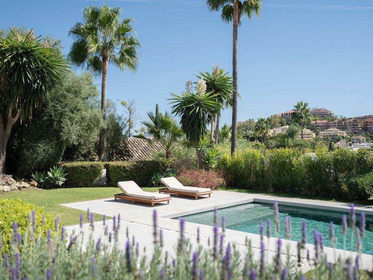 Villa for Sale in Nueva Andalucía, Malaga 23