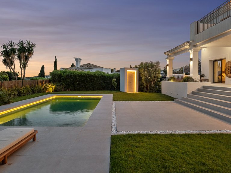 Villa for Sale in Nueva Andalucía, Malaga 33