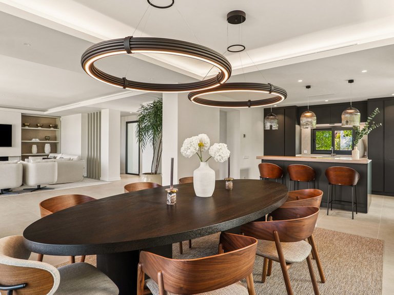 Villa for Sale in Nueva Andalucía, Malaga 8