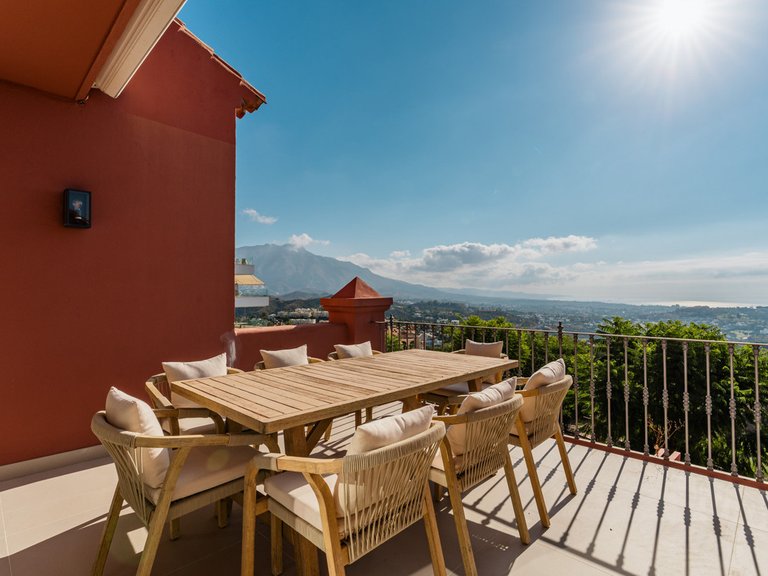 Apartment for Sale in La Quinta, Malaga 1