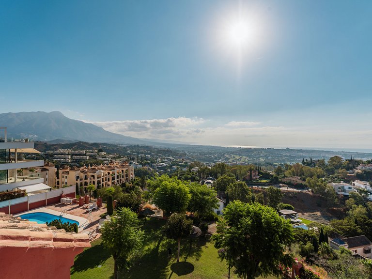 Apartment for Sale in La Quinta, Malaga 26