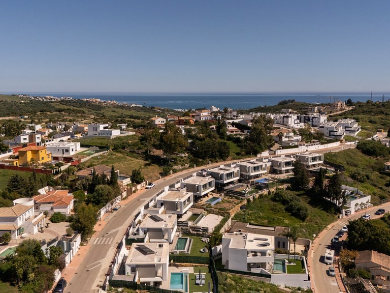 Villa for Sale in Valle Romano, Malaga 23