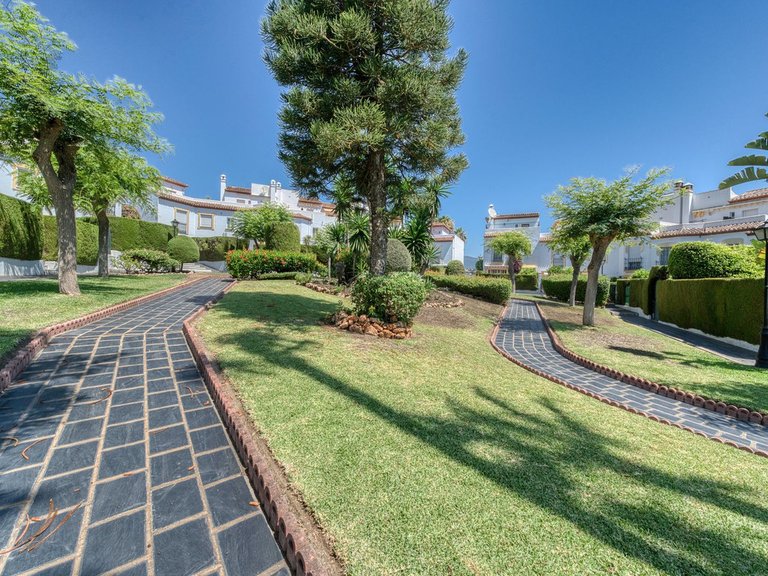 Villa for Sale in Bel Air, Malaga 31