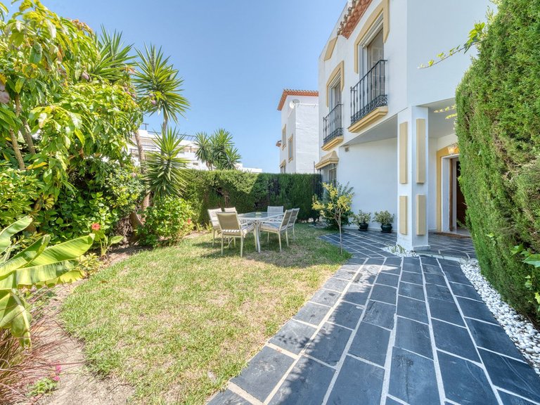 Villa for Sale in Bel Air, Malaga 32