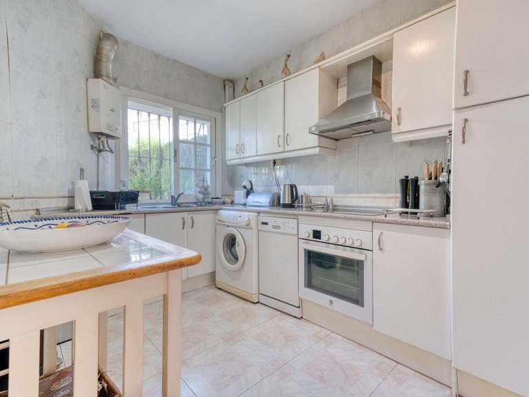 Villa for Sale in Bel Air, Malaga 6