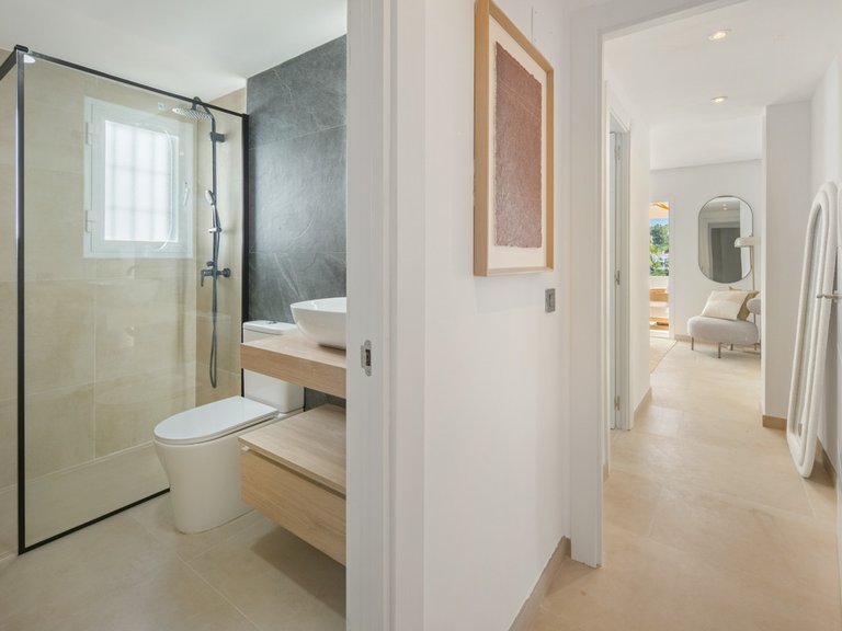 Apartment for Sale in La Quinta, Malaga 27
