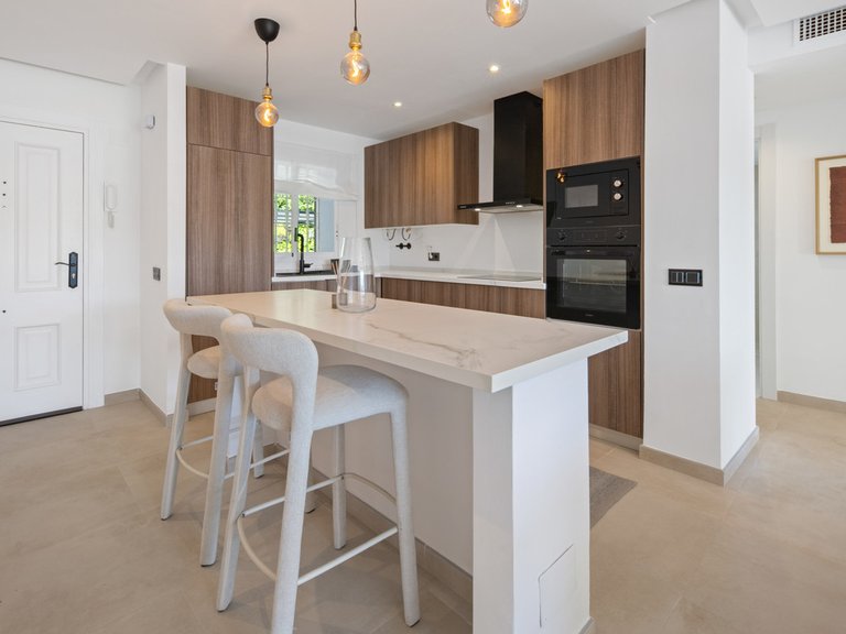 Apartment for Sale in La Quinta, Malaga 6