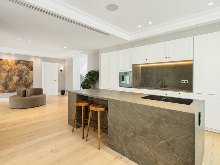 Villa for Sale in Costa del Sol Nueva Andalucía, Malaga 24