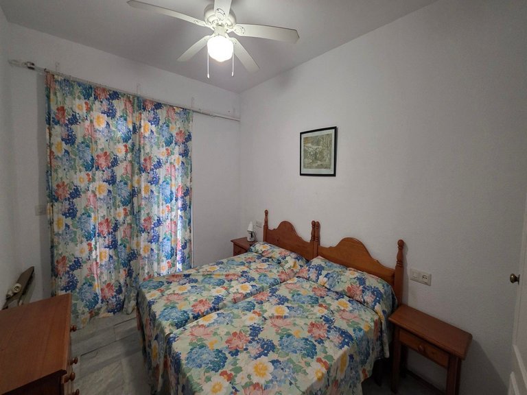 Villa for Sale in Los Boliches, Malaga 28