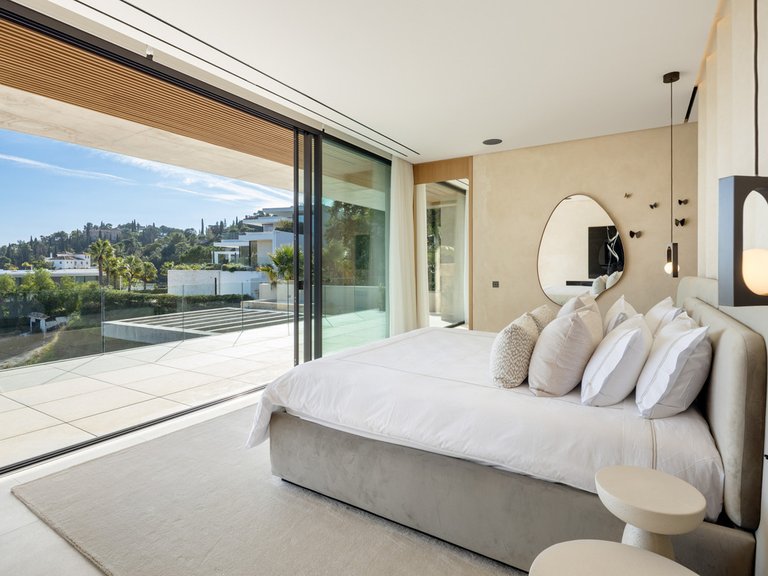 Villa for Sale in El Madroñal, Malaga 17