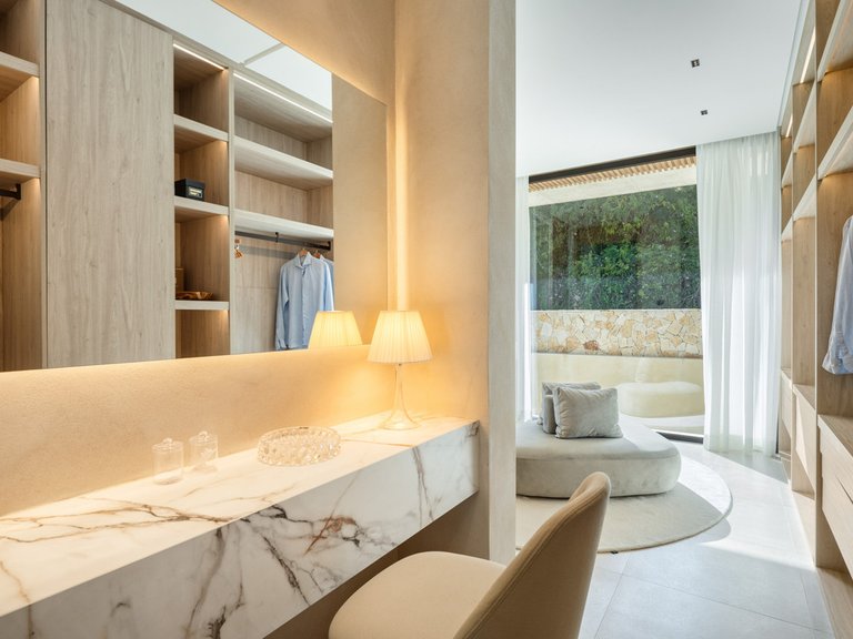 Villa for Sale in El Madroñal, Malaga 20
