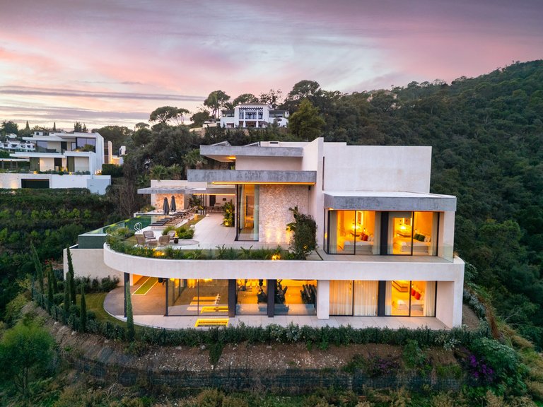 Villa for Sale in El Madroñal, Malaga 36