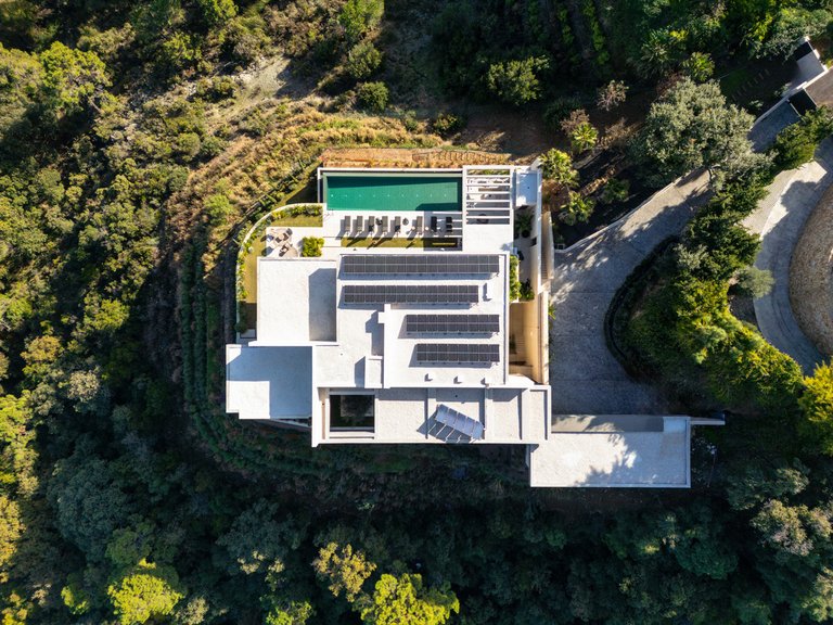Villa for Sale in El Madroñal, Malaga 38