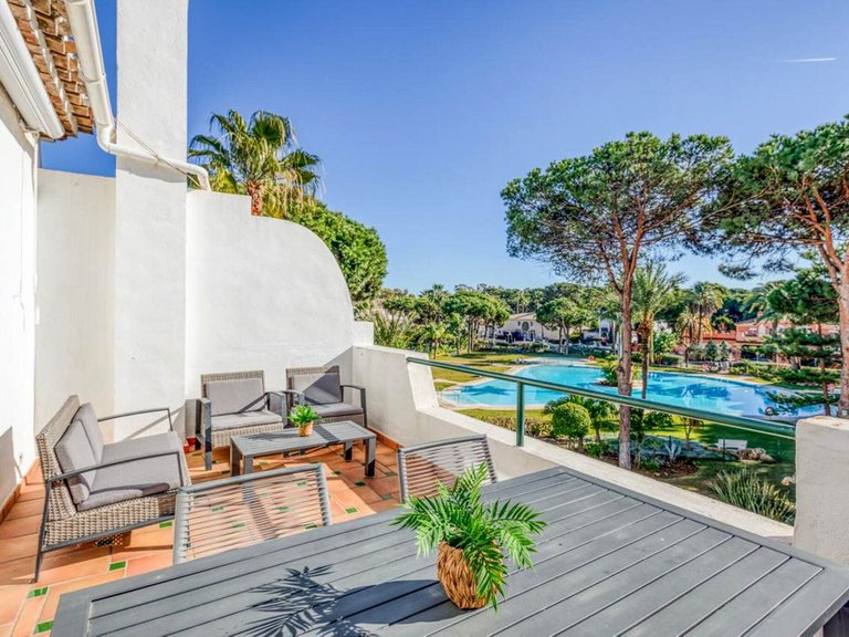 Apartment for Sale in El Presidente, Malaga 1