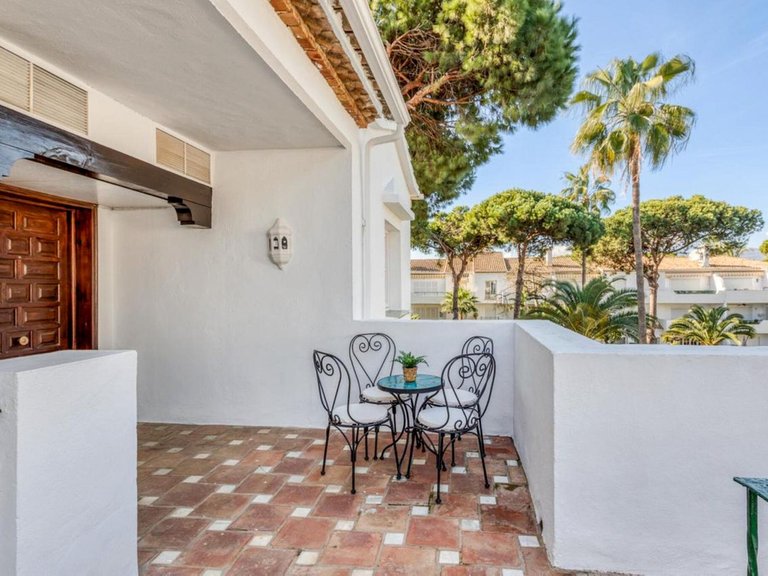 Apartment for Sale in El Presidente, Malaga 19