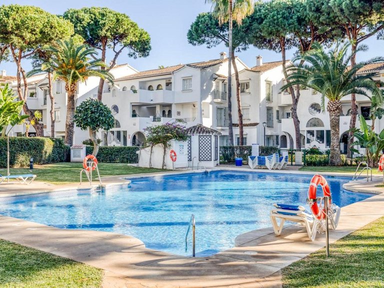 Apartment for Sale in El Presidente, Malaga 23