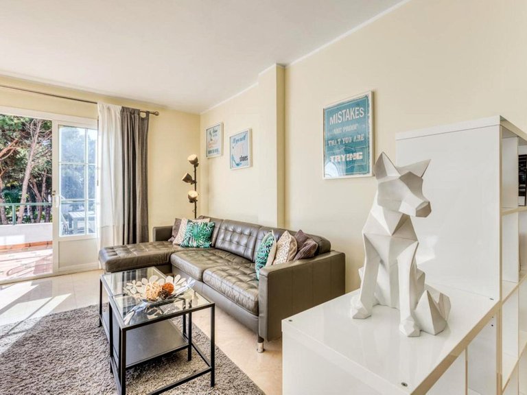 Apartment for Sale in El Presidente, Malaga 9