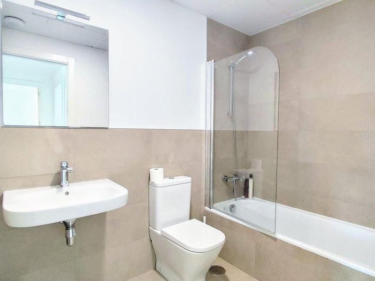Apartment for Sale in Los Alamos, Malaga 32