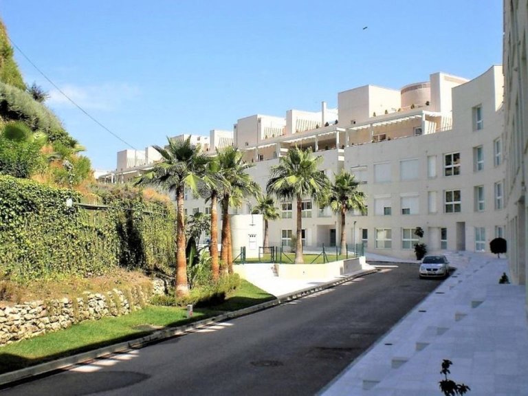 Apartment for Sale in Nueva Andalucía, Malaga 10
