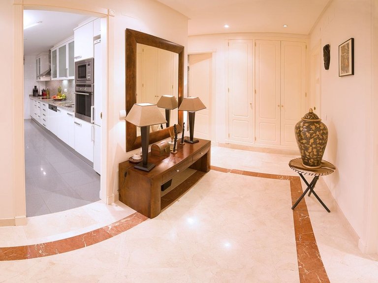 Apartment for Sale in Nueva Andalucía, Malaga 9