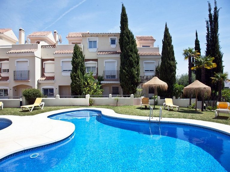 Villa for Sale in Calahonda, Malaga 2
