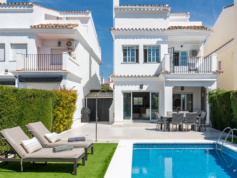 Villa for Sale in Bel Air, Malaga 20