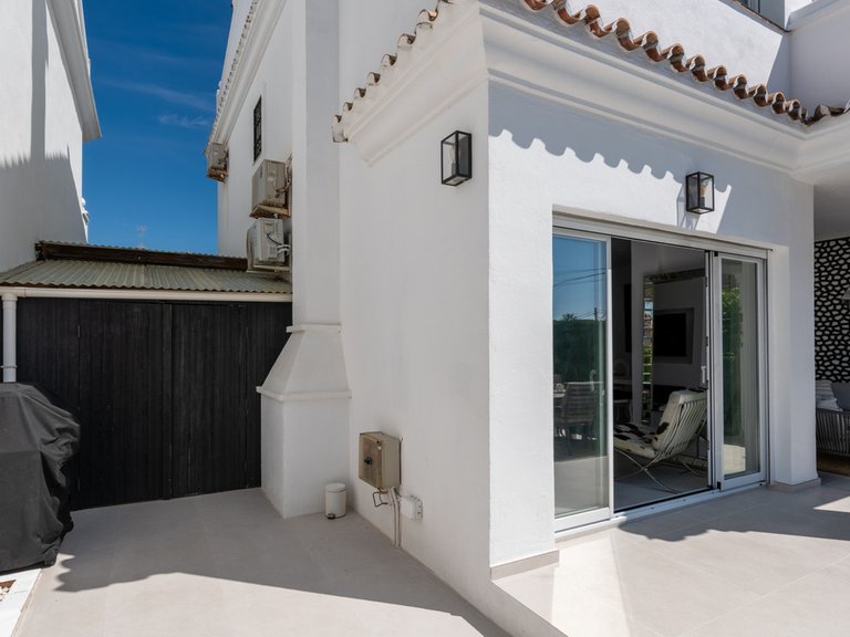 Villa for Sale in Bel Air, Malaga 23