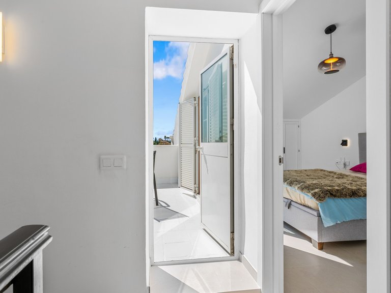 Villa for Sale in Bel Air, Malaga 35