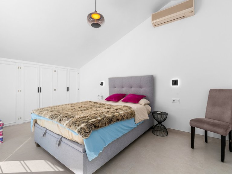Villa for Sale in Bel Air, Malaga 36