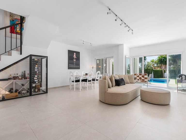 Villa for Sale in Bel Air, Malaga 6