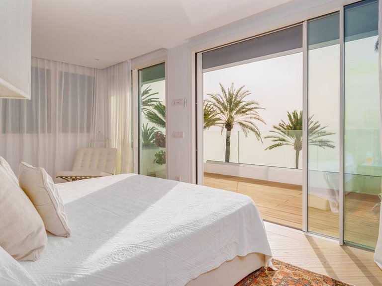 Apartment for Sale in The Golden Mile, Malaga 11
