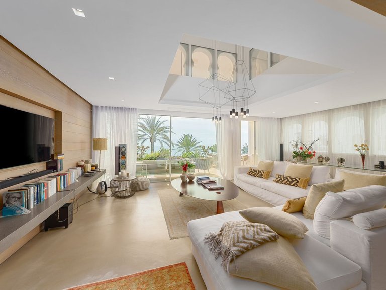Apartment for Sale in The Golden Mile, Malaga 4