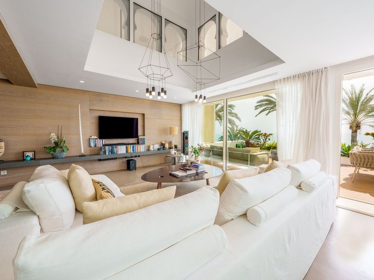 Apartment for Sale in The Golden Mile, Malaga 9