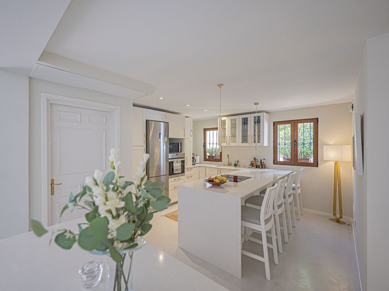 Apartment for Sale in Benahavís, Malaga 11