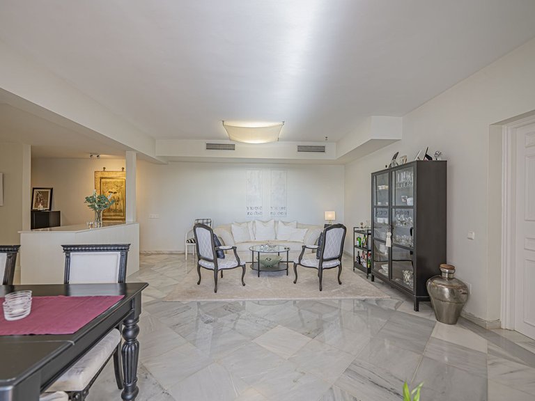 Apartment for Sale in Benahavís, Malaga 24