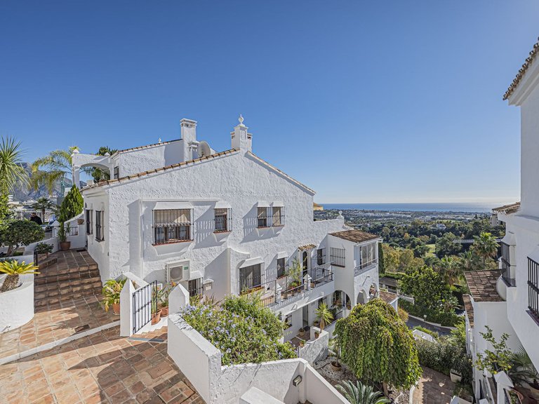 Apartment for Sale in Benahavís, Malaga 6
